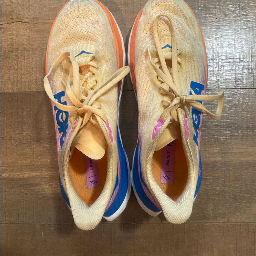 HOKA MACH 5 WOMENS SIZE 8.5 REG WIDTH